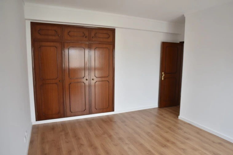 Apartamento T3 para Venda em Buarcos Foto 18