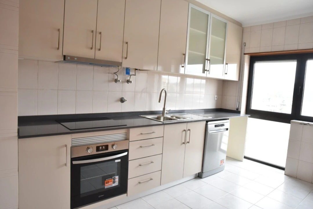 Apartamento T3 para Venda em Buarcos Foto 1