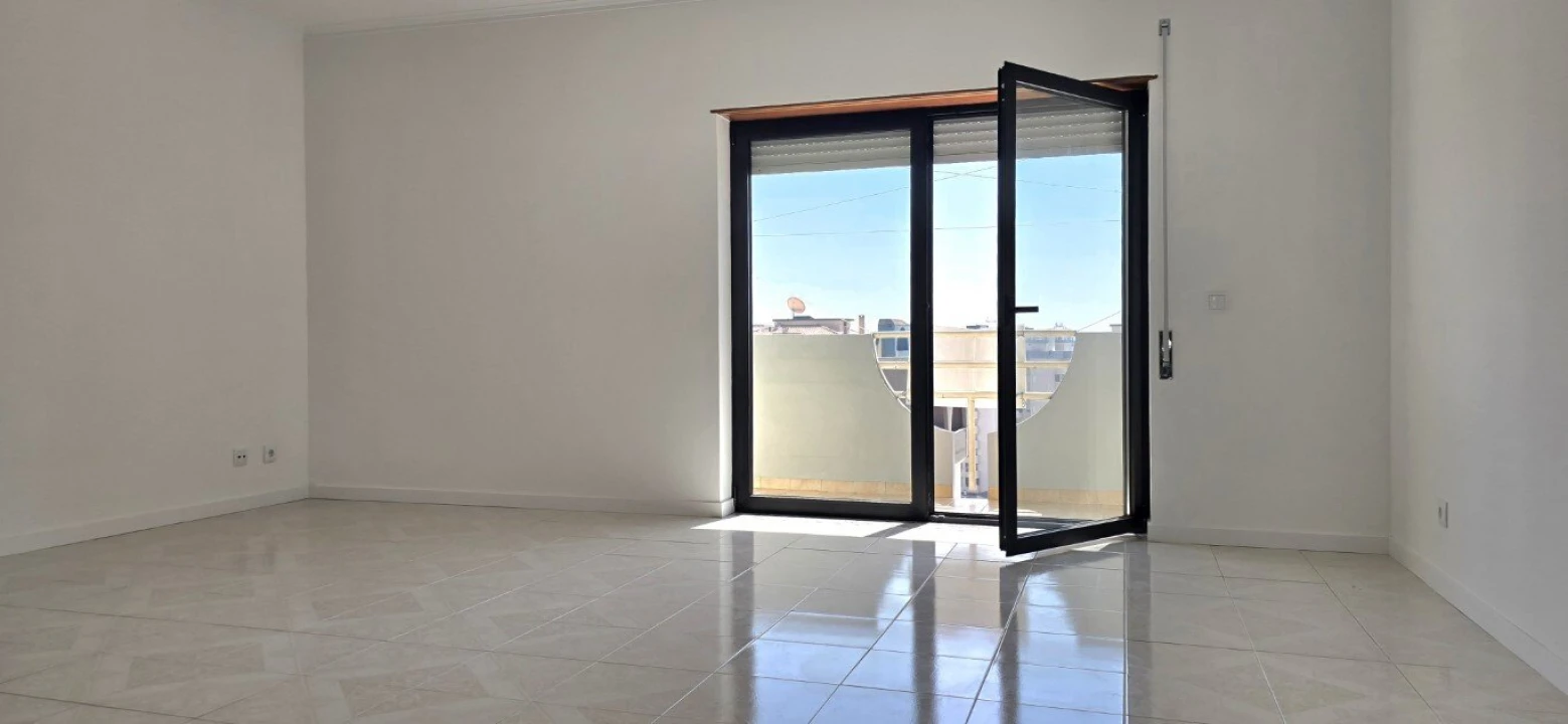 Apartamento T3 para Venda em Buarcos Foto 8