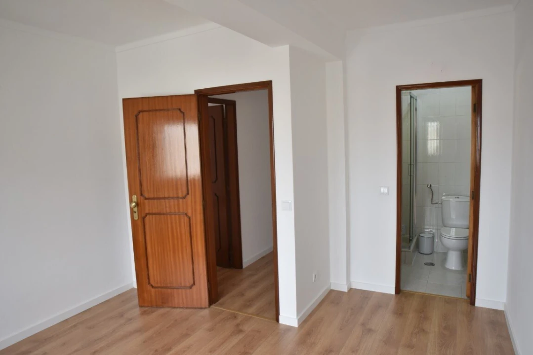 Apartamento T3 para Venda em Buarcos Foto 20