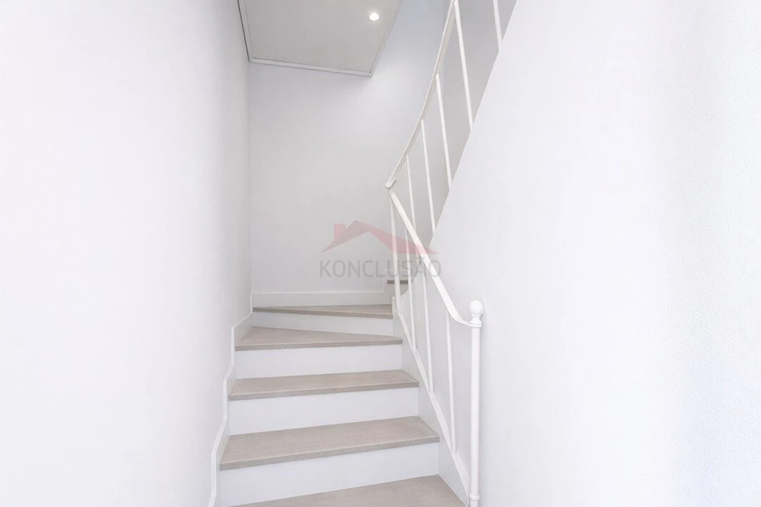 Moradia T2 para Venda em Alenquer (Santo Estêvão e Triana) Foto 16