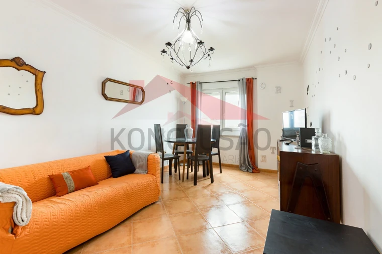 Apartamento T2 para Venda em Carregado e Cadafais Foto 6