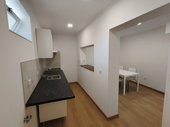 Moradia T2 para Venda em Santa Clara e Castelo Viegas Foto 5