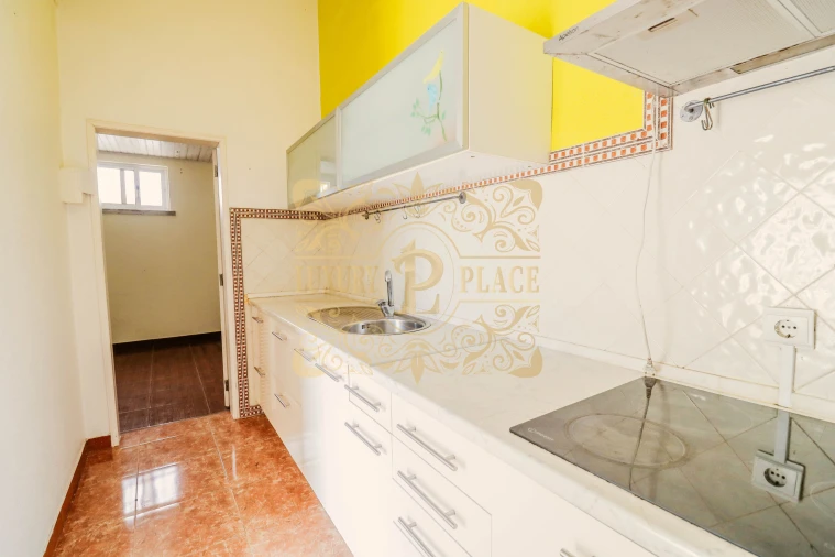 Moradia T1 para Venda em Sesimbra (Castelo) Foto 19