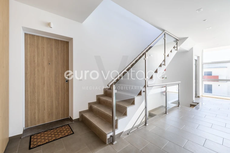 Apartamento T3 para Venda em Marinha Grande Foto 4