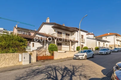 Moradia T8 para Venda em Marrazes e Barosa