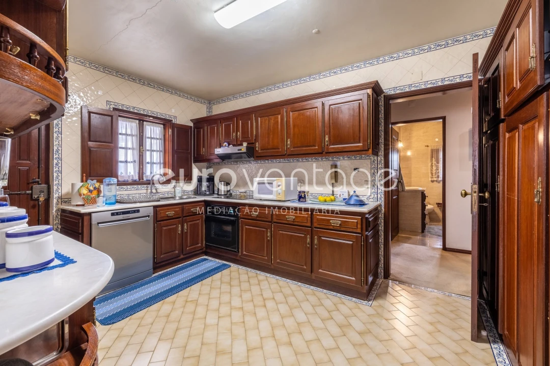 Moradia T8 para Venda em Marrazes e Barosa Foto 17