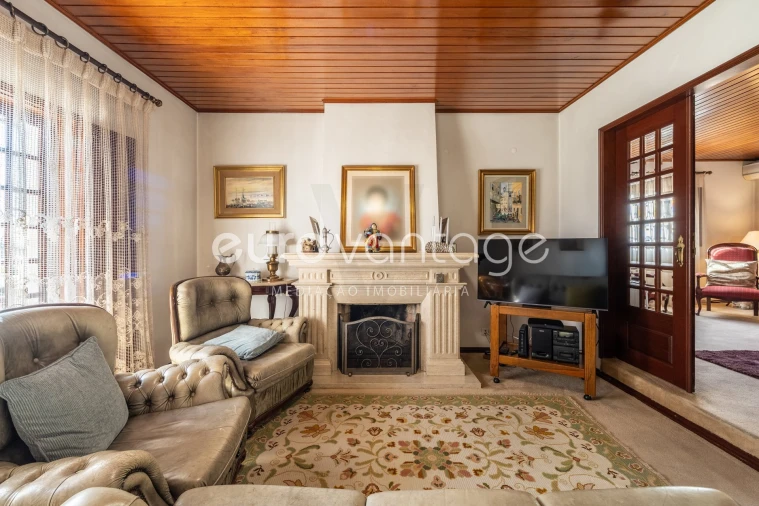 Moradia T8 para Venda em Marrazes e Barosa Foto 8