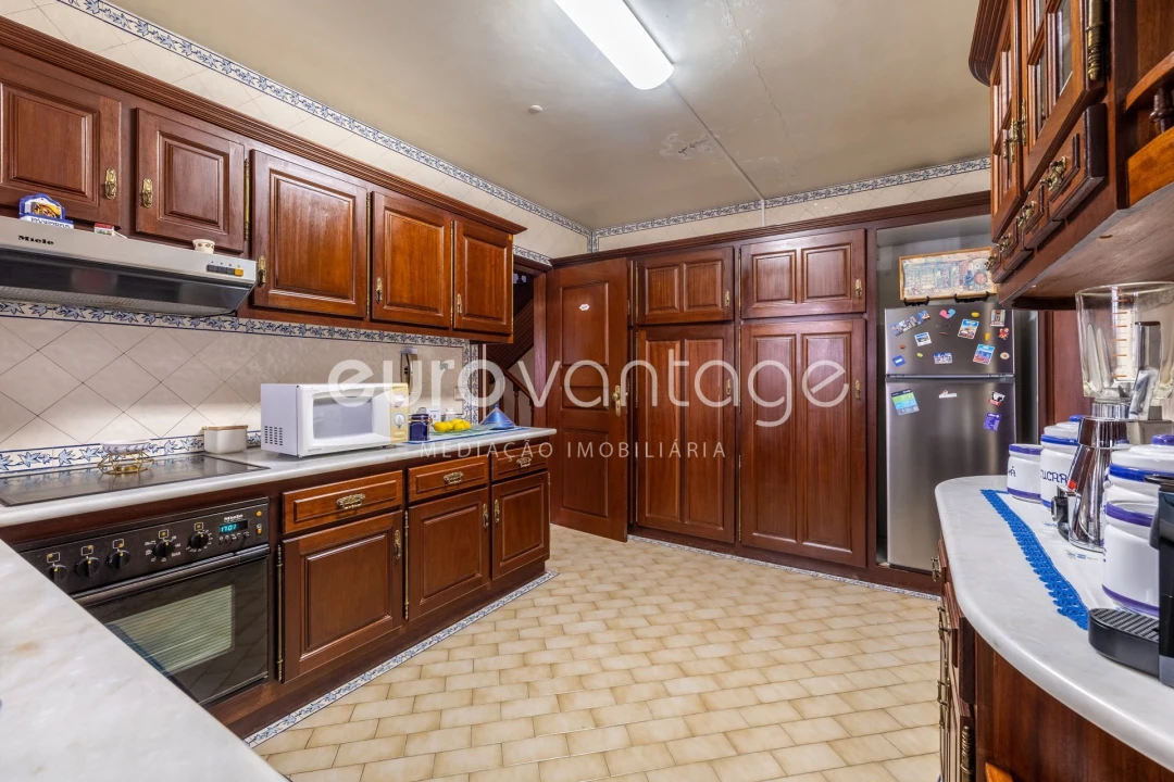 Moradia T8 para Venda em Marrazes e Barosa Foto 16