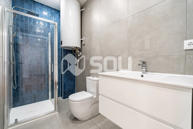 Apartamento T2 para Venda em Campanhã Foto 9