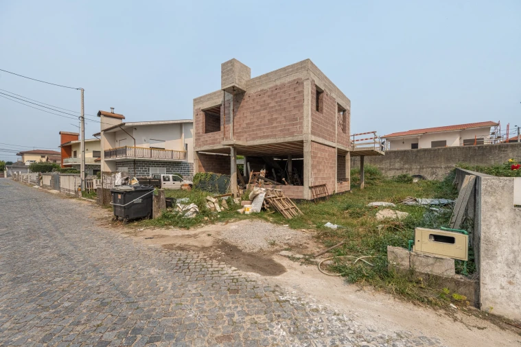 Moradia T3 para Venda em Palmeira Foto 4