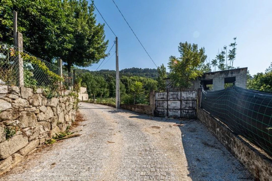 Terreno para Venda em Adaufe Foto 8