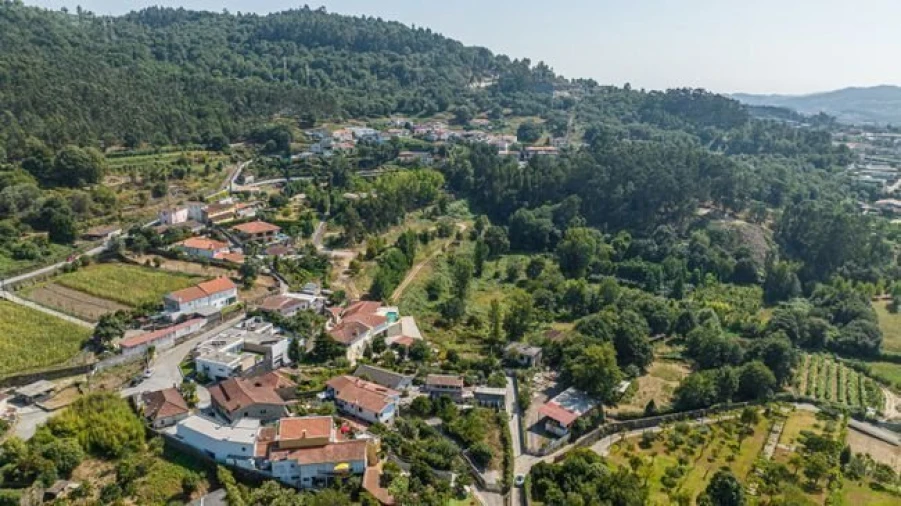 Terreno para Venda em Adaufe Foto 1