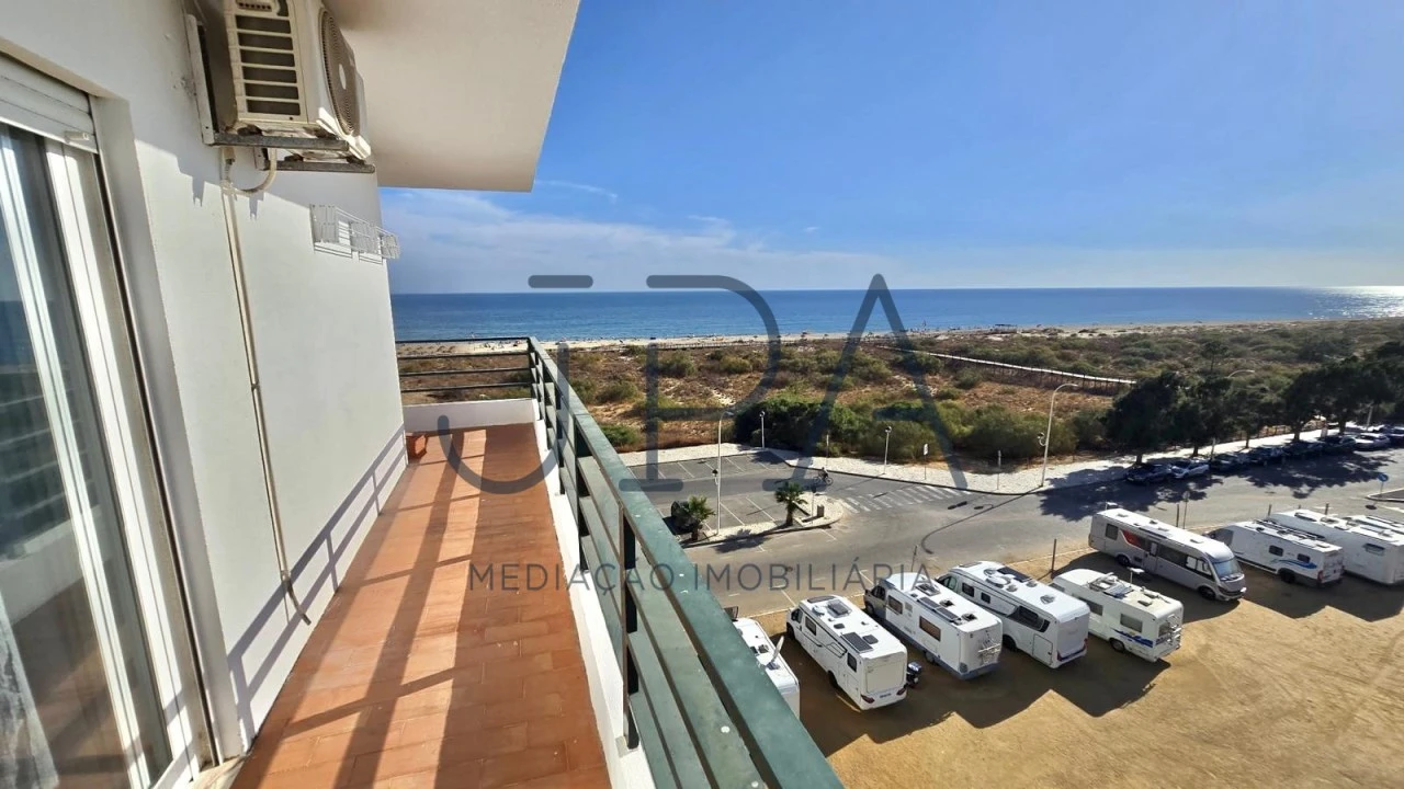 Apartamento T2 para Venda em Monte Gordo Foto 2