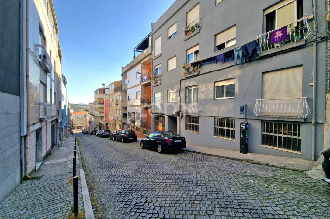 Apartamento T1 para Arrendamento em São Vitor (Braga) Foto 2