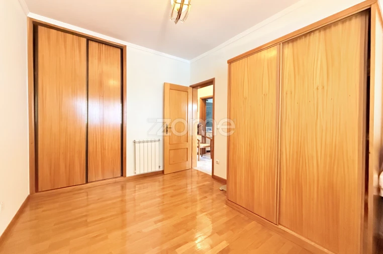 Moradia T3 para Venda em Vila Nova de Famalicão e Calendário Foto 10