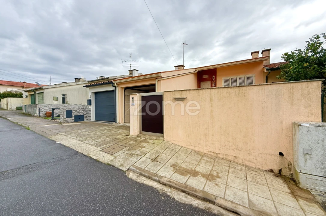 Moradia T3 para Venda em Vila Nova de Famalicão e Calendário Foto 4