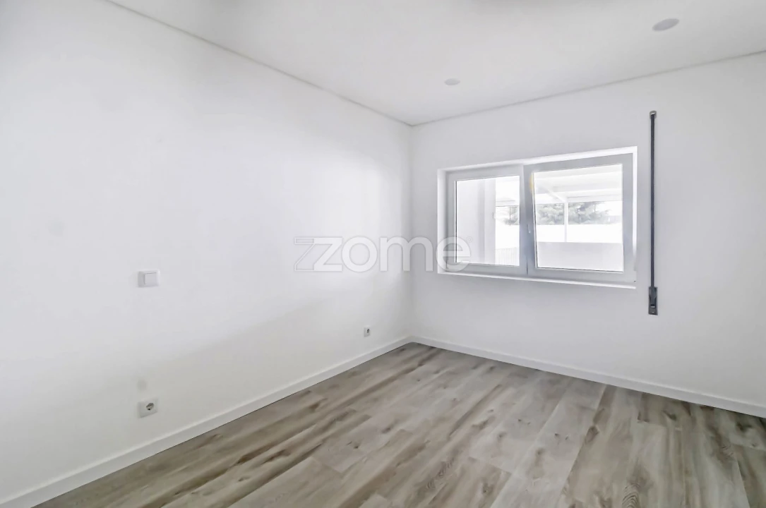 Apartamento T2 para Arrendamento em Campanhã Foto 25