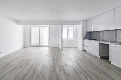 Apartamento T2 para Arrendamento em Campanhã