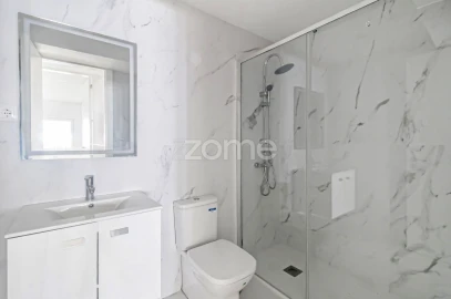 Apartamento T2 para Arrendamento em Campanhã