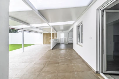 Apartamento T2 para Arrendamento em Campanhã