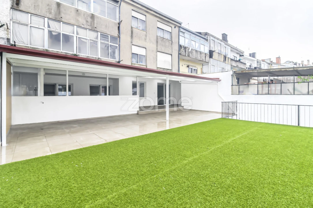 Apartamento T2 para Arrendamento em Campanhã Foto 19