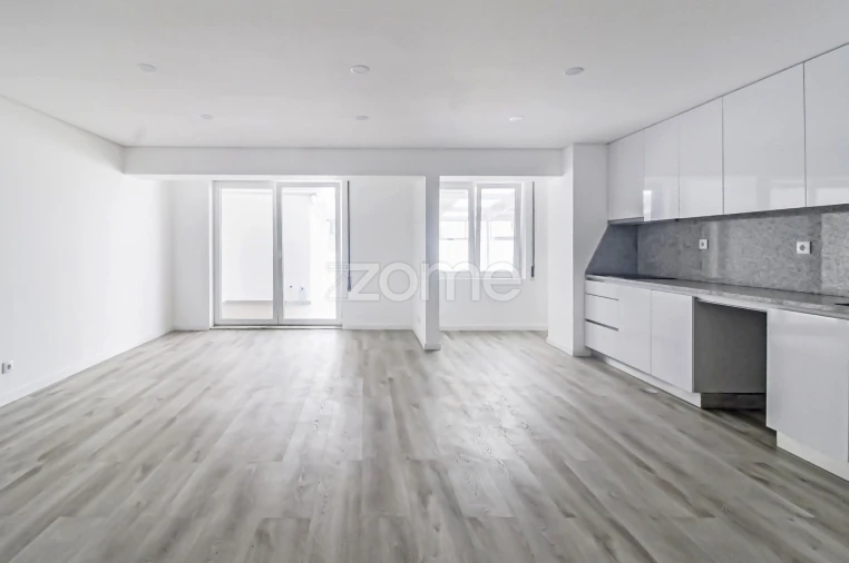 Apartamento T2 para Arrendamento em Campanhã Foto 9