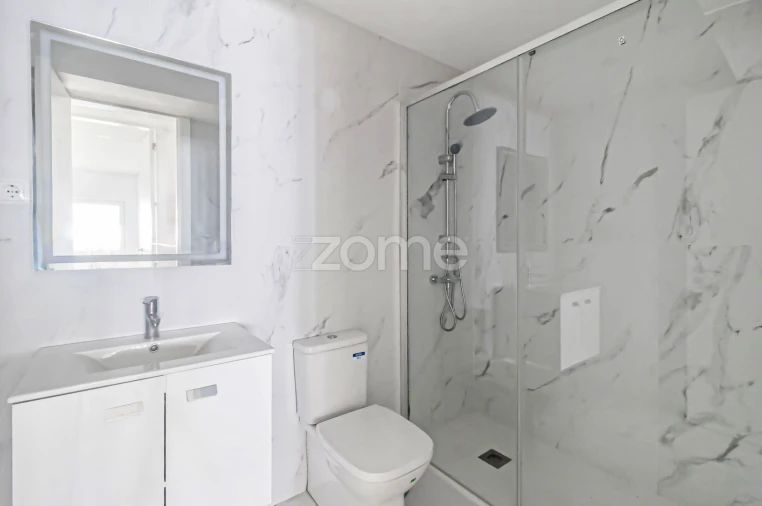 Apartamento T2 para Arrendamento em Campanhã Foto 27