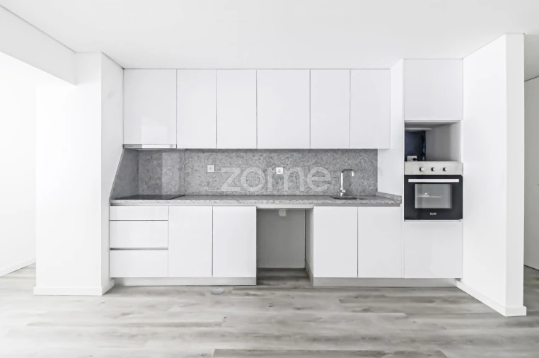 Apartamento T2 para Arrendamento em Campanhã Foto 11