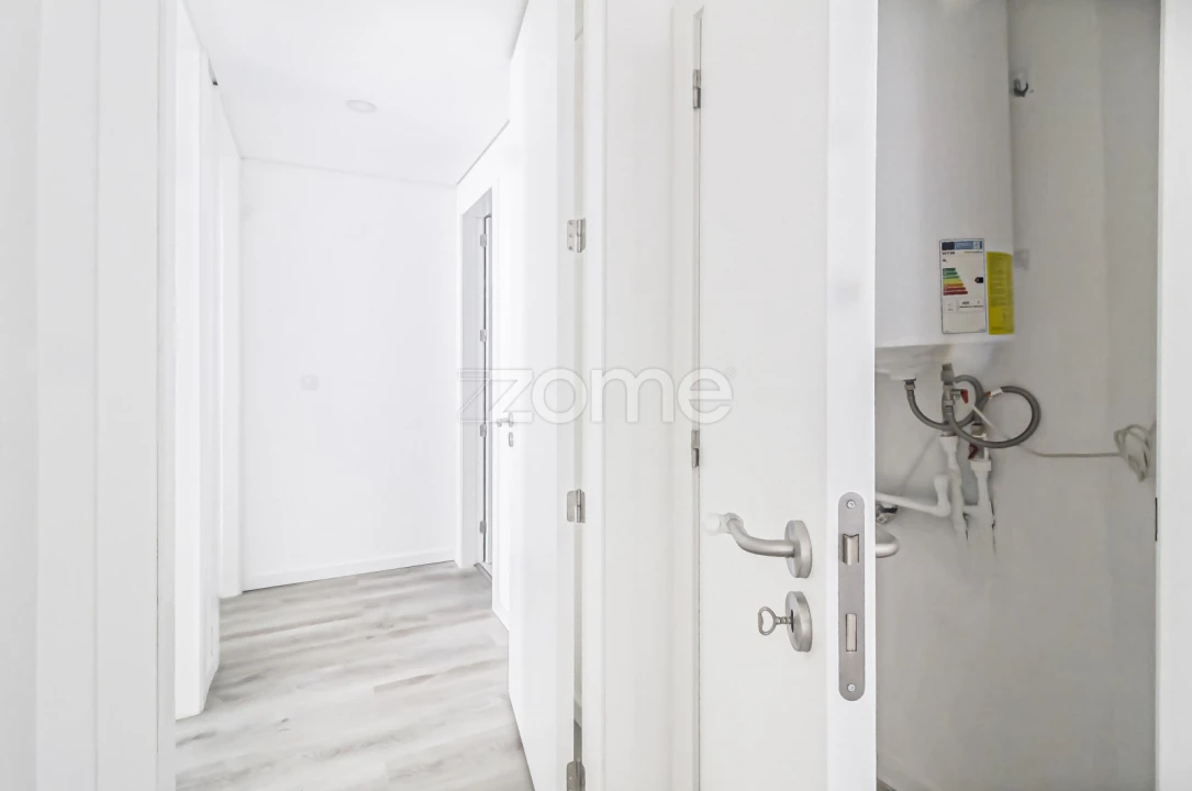 Apartamento T2 para Arrendamento em Campanhã Foto 23