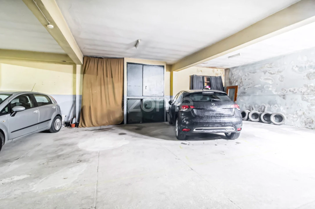 Apartamento T2 para Arrendamento em Campanhã Foto 32
