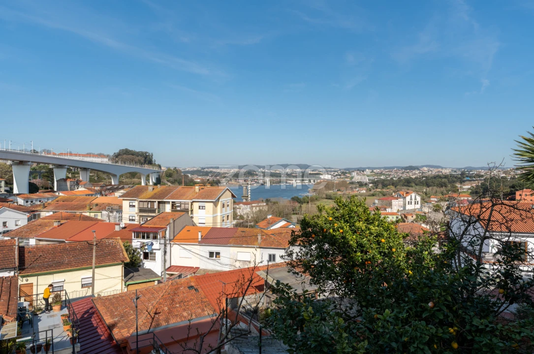 Apartamento T2 para Venda em Oliveira do Douro Foto 3