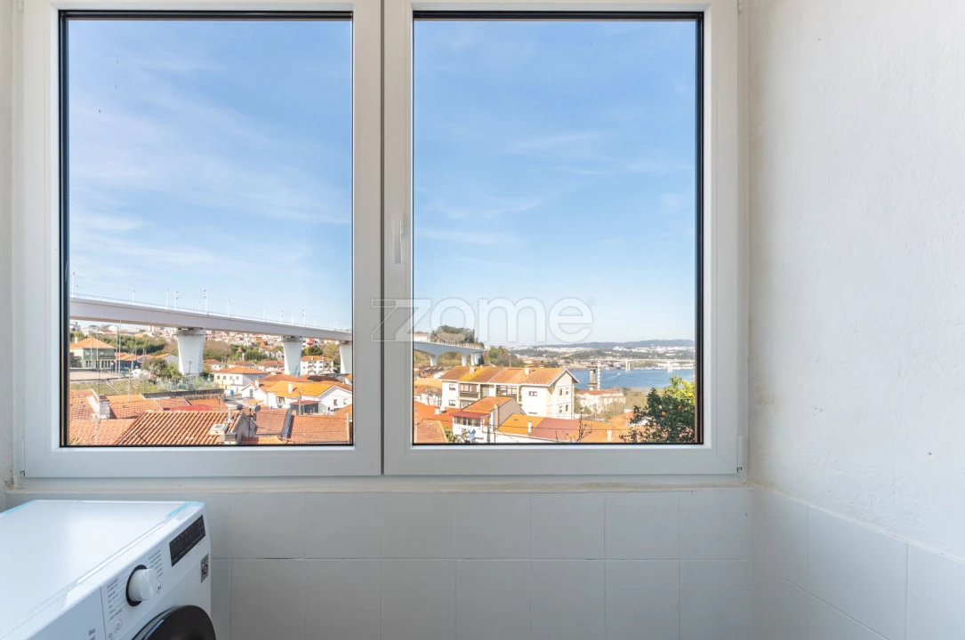 Apartamento T2 para Venda em Oliveira do Douro Foto 10