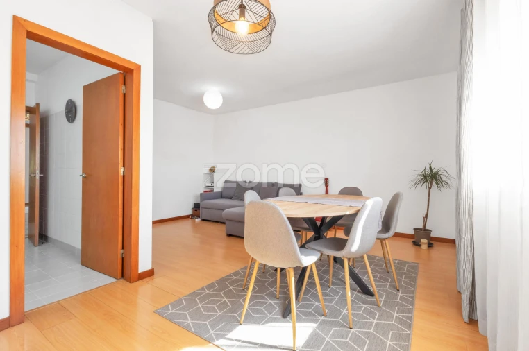 Apartamento T3 para Venda em Guilhabreu