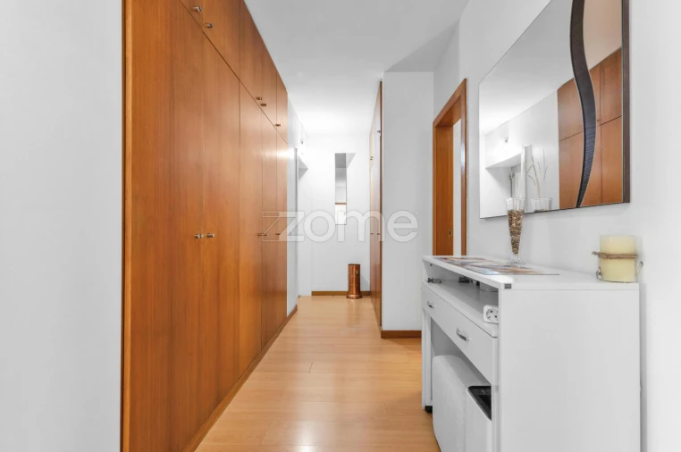 Apartamento T3 para Venda em Guilhabreu Foto 3