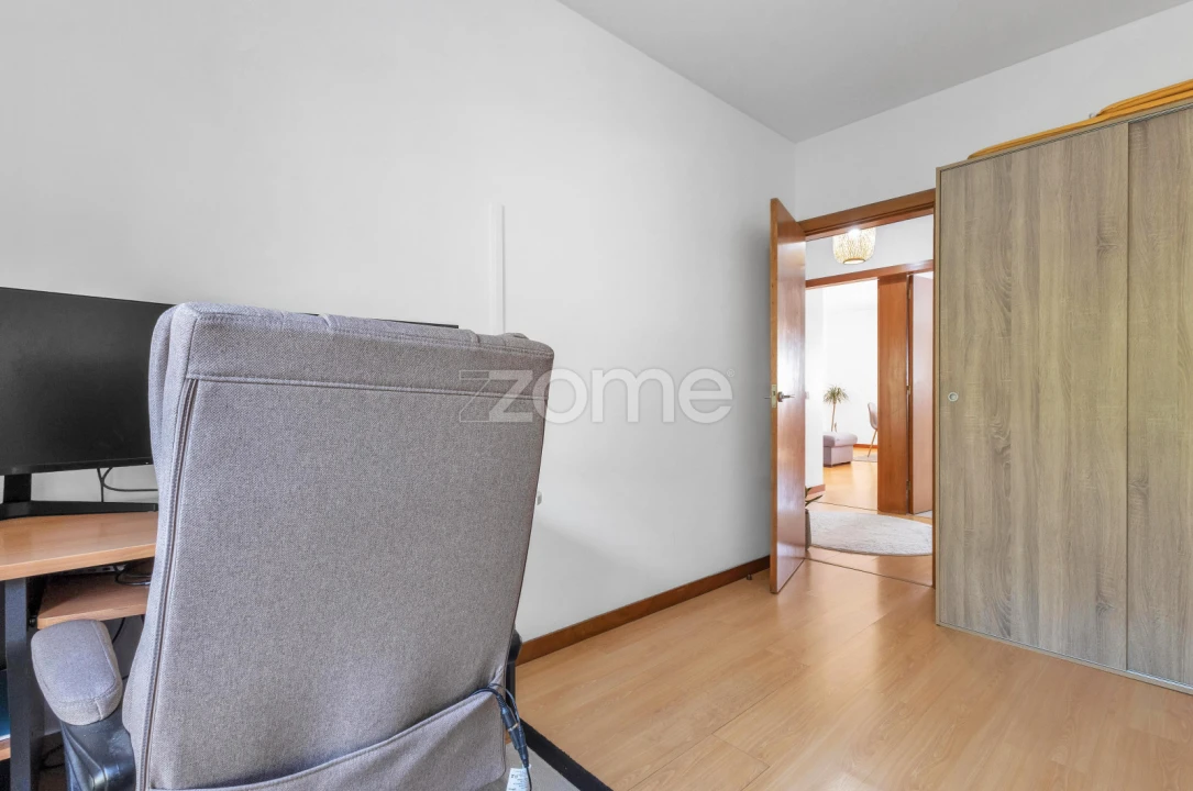 Apartamento T3 para Venda em Guilhabreu Foto 17