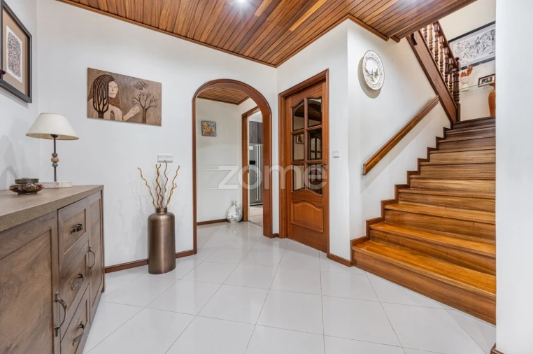 Moradia T4 para Venda em Nogueira, Fraião e Lamaçães Foto 6