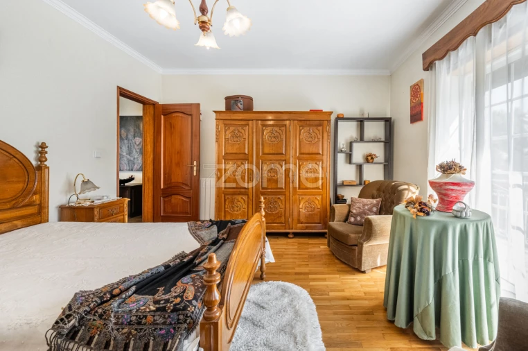 Moradia T4 para Venda em Nogueira, Fraião e Lamaçães Foto 26