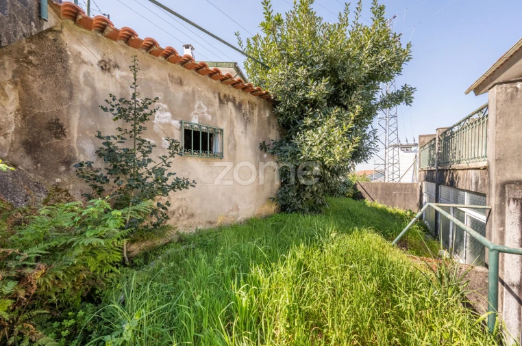 Moradia T4 para Venda em Nogueira, Fraião e Lamaçães Foto 32