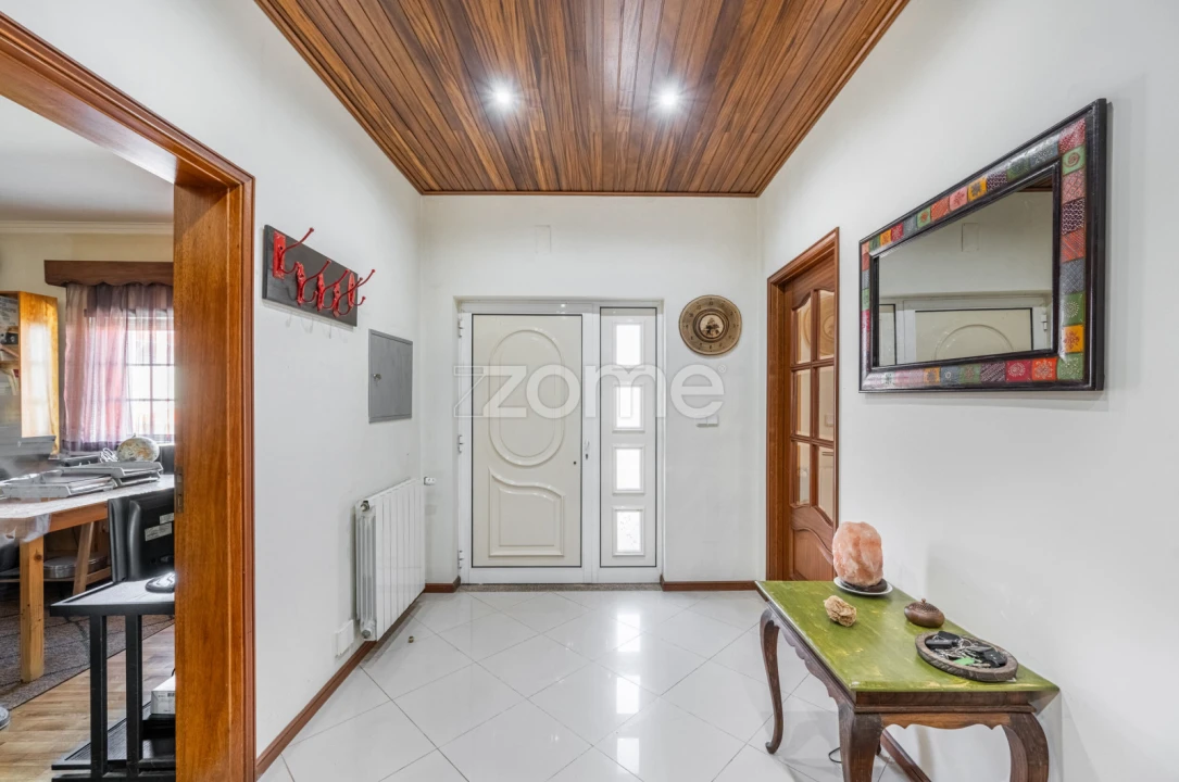 Moradia T4 para Venda em Nogueira, Fraião e Lamaçães Foto 12