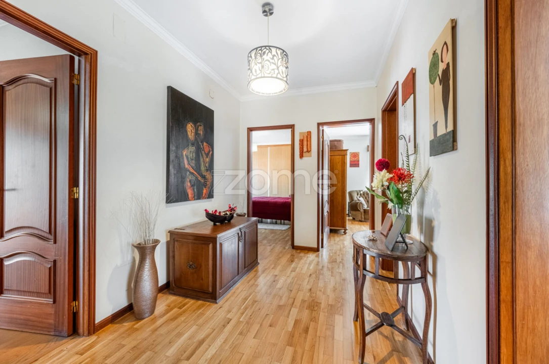 Moradia T4 para Venda em Nogueira, Fraião e Lamaçães Foto 16