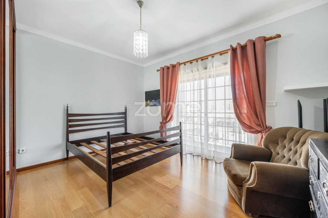 Moradia T4 para Venda em Nogueira, Fraião e Lamaçães Foto 18