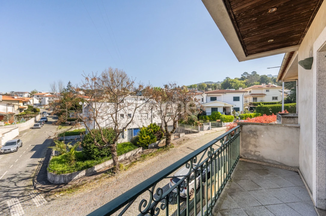 Moradia T4 para Venda em Nogueira, Fraião e Lamaçães Foto 20