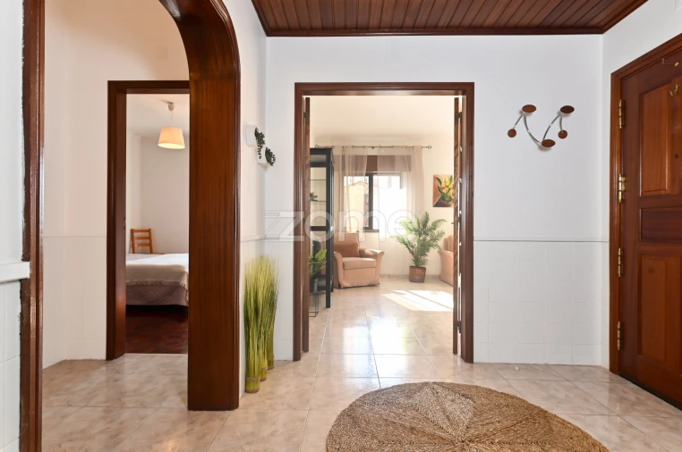 Apartamento T2 para Venda em Rio de Mouro Foto 4