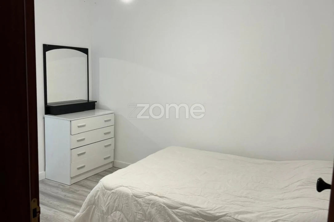 Apartamento T4 para Venda em Alcabideche Foto 12