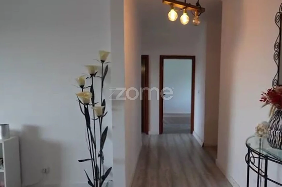 Apartamento T4 para Venda em Alcabideche Foto 4