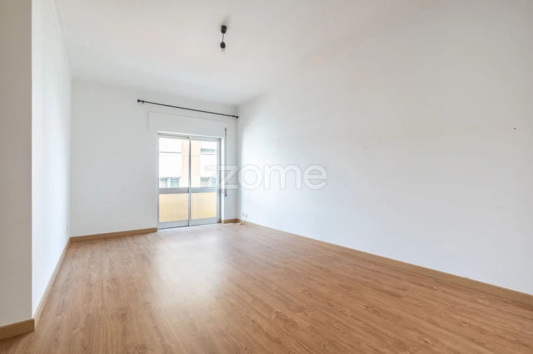 Apartamento T2 para Venda em Leiria, Pousos, Barreira e Cortes Foto 7