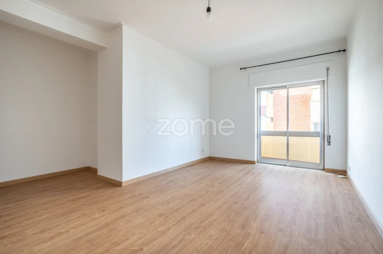 Apartamento T2 para Venda em Leiria, Pousos, Barreira e Cortes Foto 8