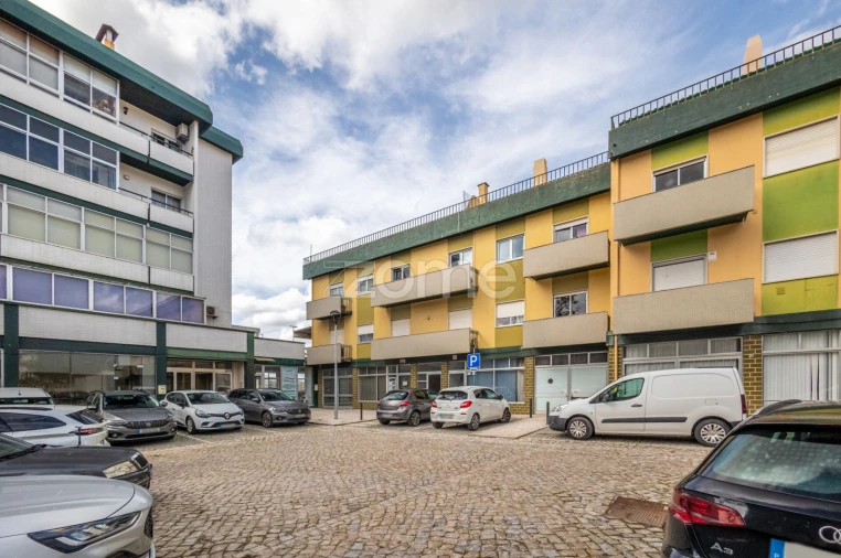 Apartamento T2 para Venda em Leiria, Pousos, Barreira e Cortes Foto 30