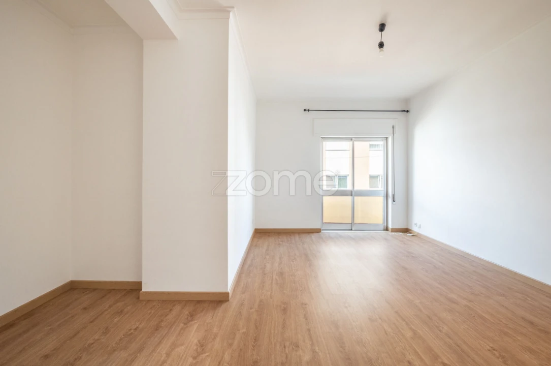 Apartamento T2 para Venda em Leiria, Pousos, Barreira e Cortes Foto 9